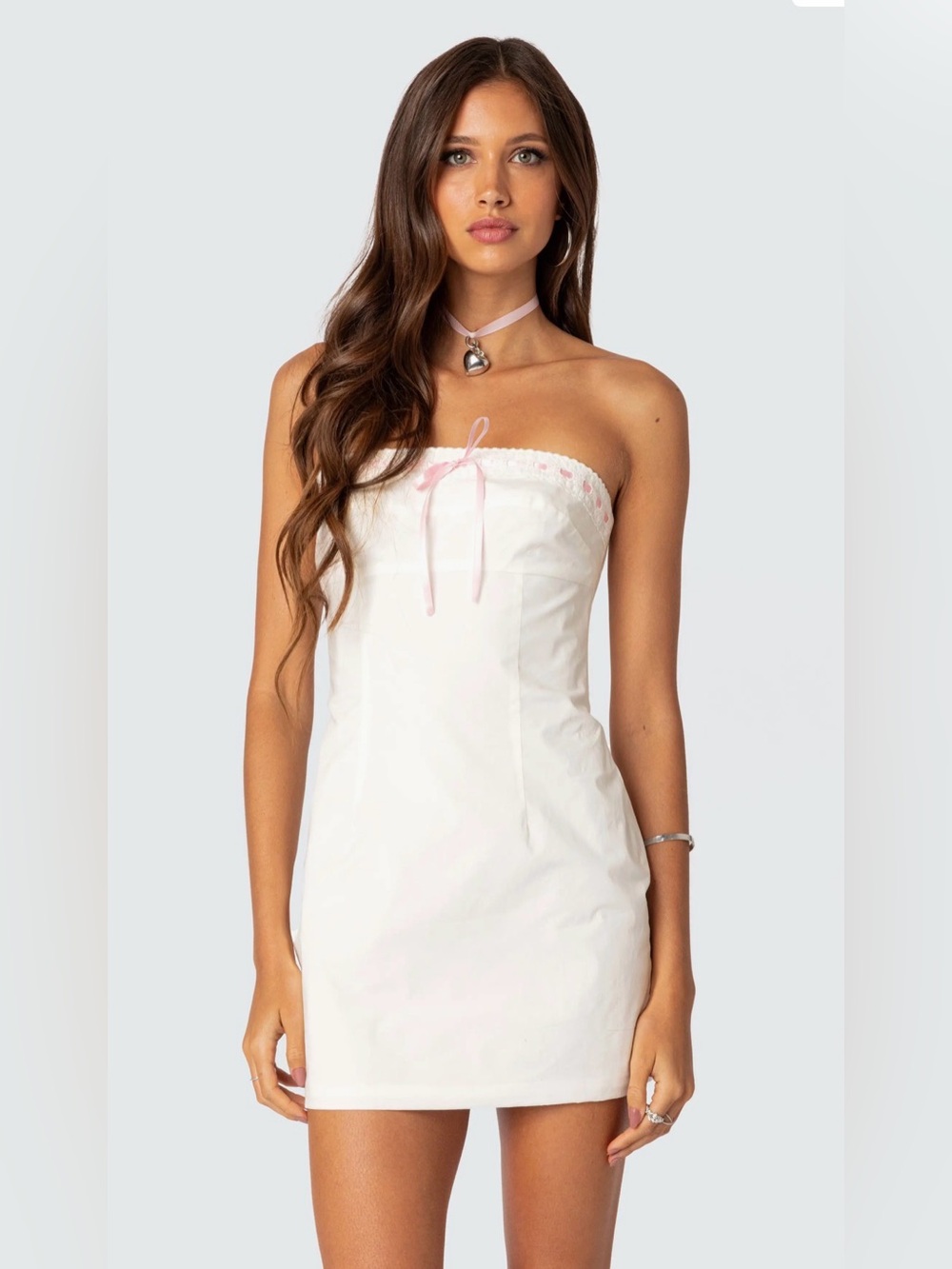 Edikted Strapless White Mini Poplin mini dress with pink trim and bow